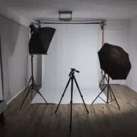 مدل خانم جهت عکاسی محصولات بوتیک