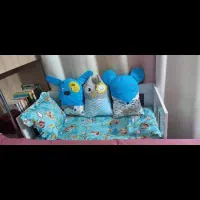 تخت کنار مادر