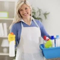 نیرو خانم نظافت کارگاه قنادی