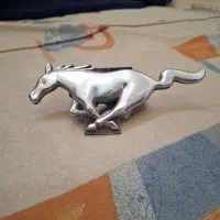 آرم و برچسب استیل