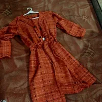 لباس پایین بخونید