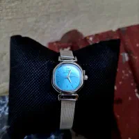 ساعت دنیل ولینگتون|ساعت|رشت, یخسازی|دیوار