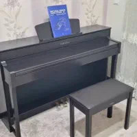 پیانوی دیجیتال Yamaha CLP-635 تمیز و کم‌کارکرد