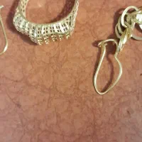 طلا دست دوم ونو ۱۰۰تومان بالای تابلو