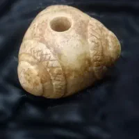 سنگ قدیمی و زیبا