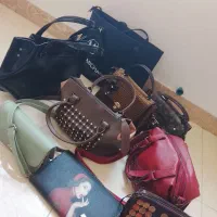 کیف|کیف، کفش، کمربند|خلخال, |دیوار