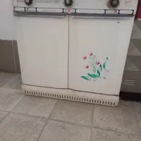 یک عدد اجاق گاز