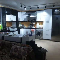 پردیس خیابان ۱۱ طبقه بالا  ۳ خواب ۱۷۰ متر زیربنا