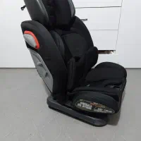 صندلی بچه در ماشین