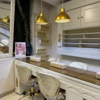 اجاره میز ناخن ، تخت و صندلی در سالن سعادت‌آباد