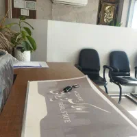 به دونفر نیروی کار خانم یا آقا جهت همکاری در املاک