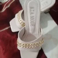 کفش پاشنه بلند