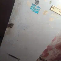 یخچال کوچیک قدیمی سالم