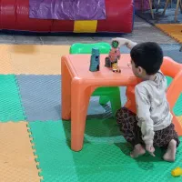 شیفت صبح اموزش وفضای شاد مراقبت کودکان