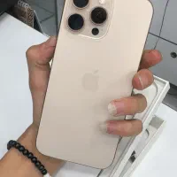 ایفون16max