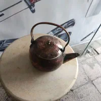 کتری مسی قدیمی|قوری، کتری، قهوهساز دستی|خرمدره, |دیوار