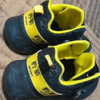 کفش بفروش میرسد