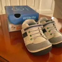 کفش بچه سایز ۲۲ stride rite