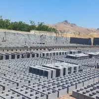 کارگر بلوک زنی