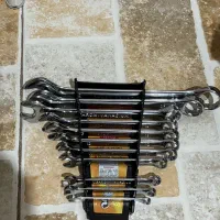 دلر و هیلتی اچار