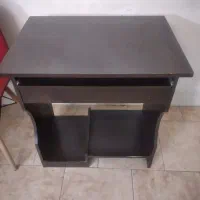 میز تحریر سالم و شیک