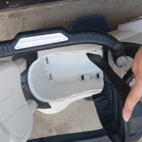 ماشین چهارچرخ دسته دار