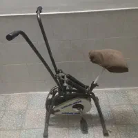 دوچرخه ثابت، کمک دار