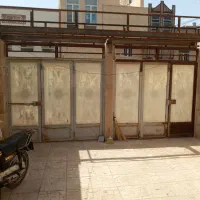 خانه دوطبقه هم کف وطبقه بالا