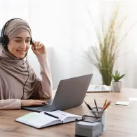استخدام نیروی دفتری
