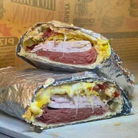 خاص ترین ساندویچ سرد و آماده شروع قیمت از ۶۸ هزار|خوردنی و آشامیدنی|دورود, |دیوار