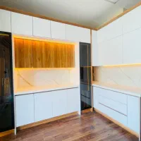 کابینت هایگلاس بادرب فرم‌لس