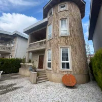 ویلا شهرکی ساحلی زیباکنار /سند دار تاپ لوکیشن