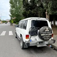 پاجیرو ۴ درب ۴ سیلندر