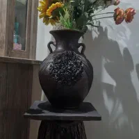 گل و گلدان