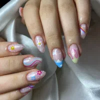 کاشت ناخن و آموزش  قاسم اباد