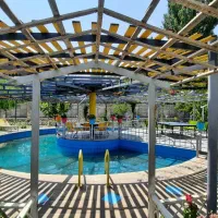 اجاره باغ ویلا باغبهادران|اجارهٔ کوتاهمدت ویلا و باغ|شهرضا, |دیوار