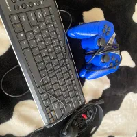 دسته بازی به همراه کیبرود