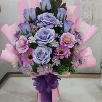 تعدادی گل|گل مصنوعی|همدان, |دیوار