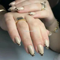 آموزش و خدمات کاشت ناخن کوزو۵|خدمات آرایشگری و زیبایی|پرند, فاز ۵|دیوار