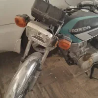 موتور سیکلت هوندا  مدل ۸۲