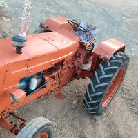 تراکتور رومانی مدل 68