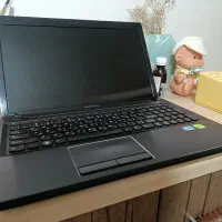 لپ‌تاپ Lenovo تمیز و خانگی