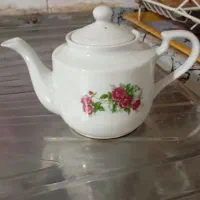 ظروف چینی وقدیمی وقوری قندان فنجان کاسه زیرسیگار