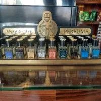 عطر و ادکلن ۳۰ میل و ۱۰۰ میل رایحه ی اصل فرانسوی