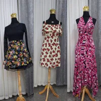 فروش عمده حدود۳۰۰ تیکه لباس دست دوم