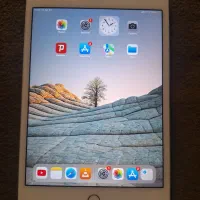 تبلت و آیپد 4