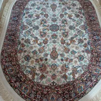 دوعدد قالیچه بیضی و گرد