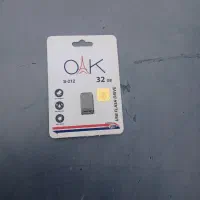 یک عدد فلش فروشی نو