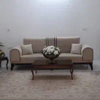 مبل راحتی ۷نفره و میز غذا خوری ۴نفره