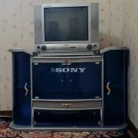 میز و تلویزیون